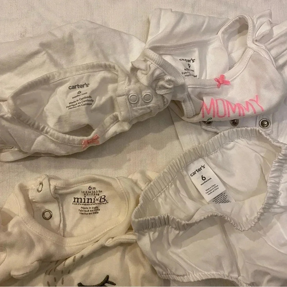 4 pieces bundle of baby girl clothes size 6-9M - Picture 3 of 3